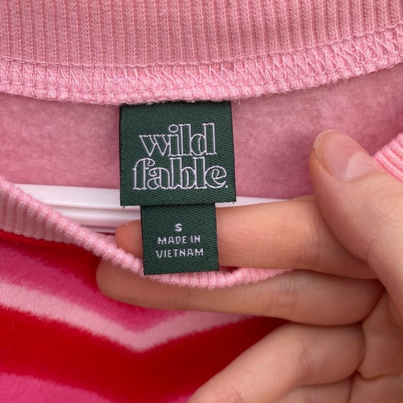 NWOT Wild Fable Hearts Crewneck - Picture 9 of 10